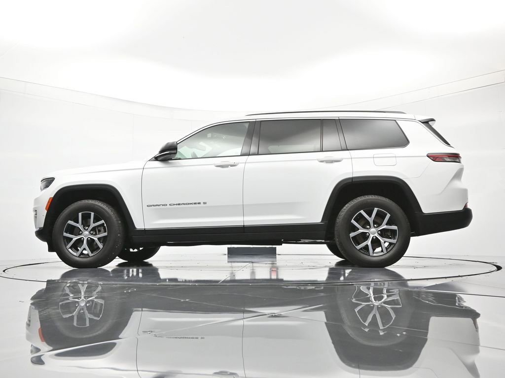 Used 2024 Jeep Grand Cherokee L Limited w/ Luxury Tech Group II AWD/4WD image 45