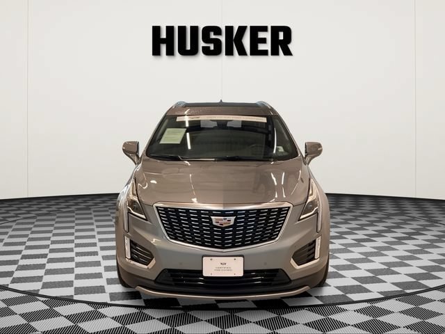 Certified 2023 Cadillac XT5 Premium Luxury w/ Technology Package AWD/4WD image 3