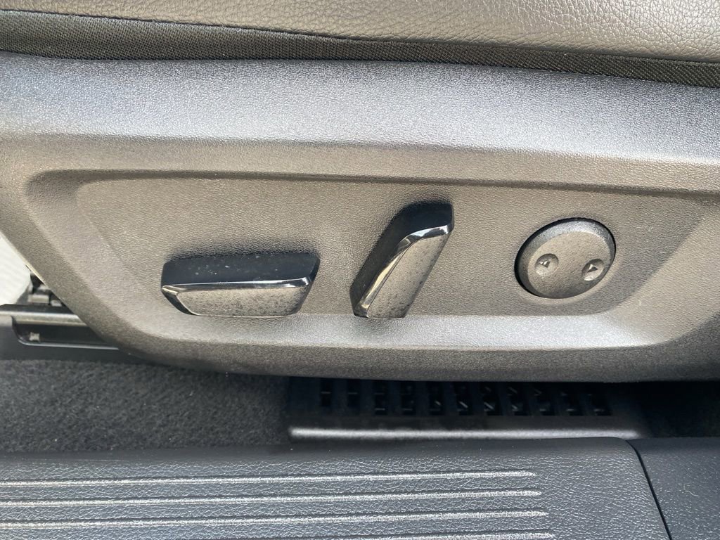 Used 2023 Nissan Rogue SL w/ SL Premium Package image 26