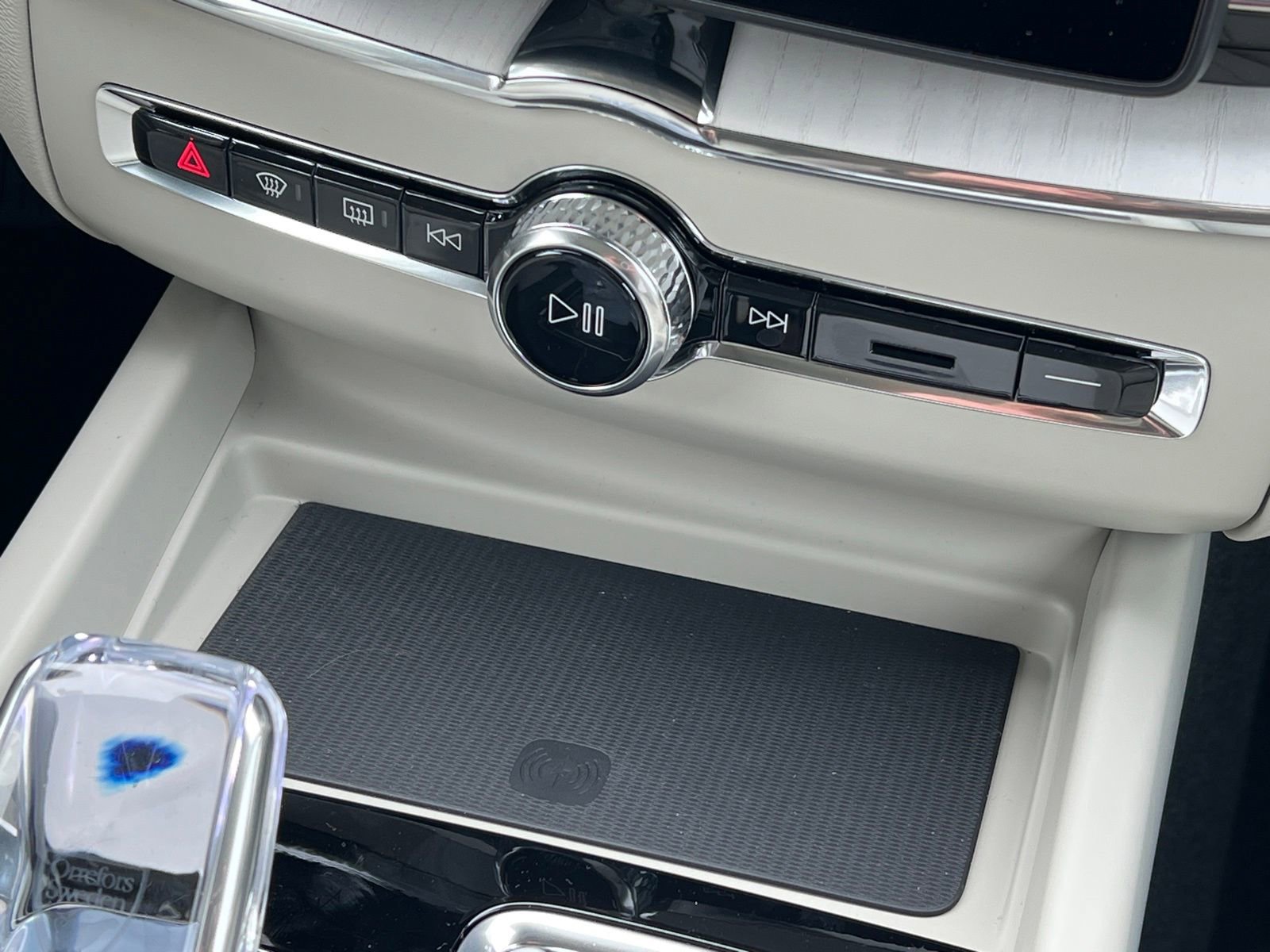 New 2026 Volvo XC60 T8 Ultra image 23
