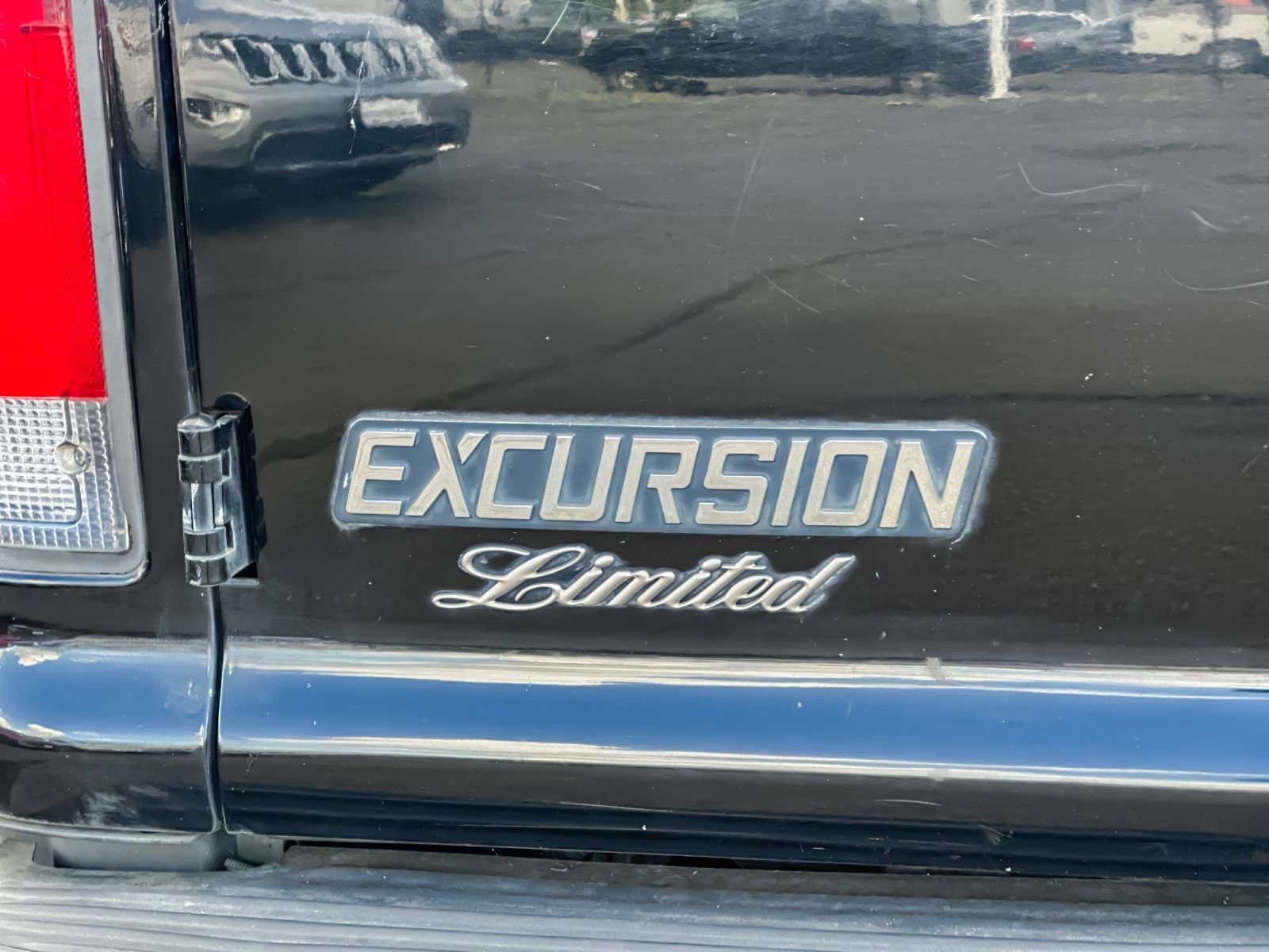 Used 2001 Ford Excursion Limited image 25