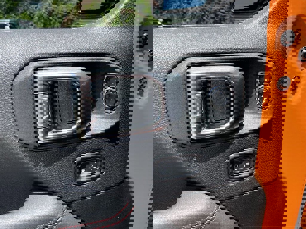 New 2025 Jeep Wrangler Unlimited Rubicon image 5