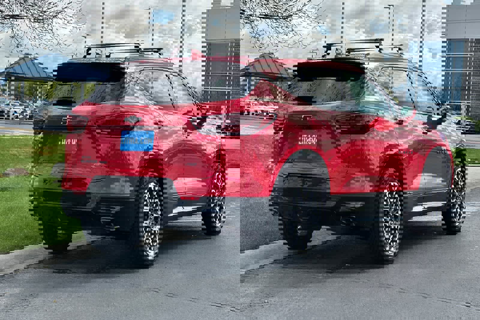 Used 2023 Chevrolet Blazer RS w/ Driver Confidence II Package image 2