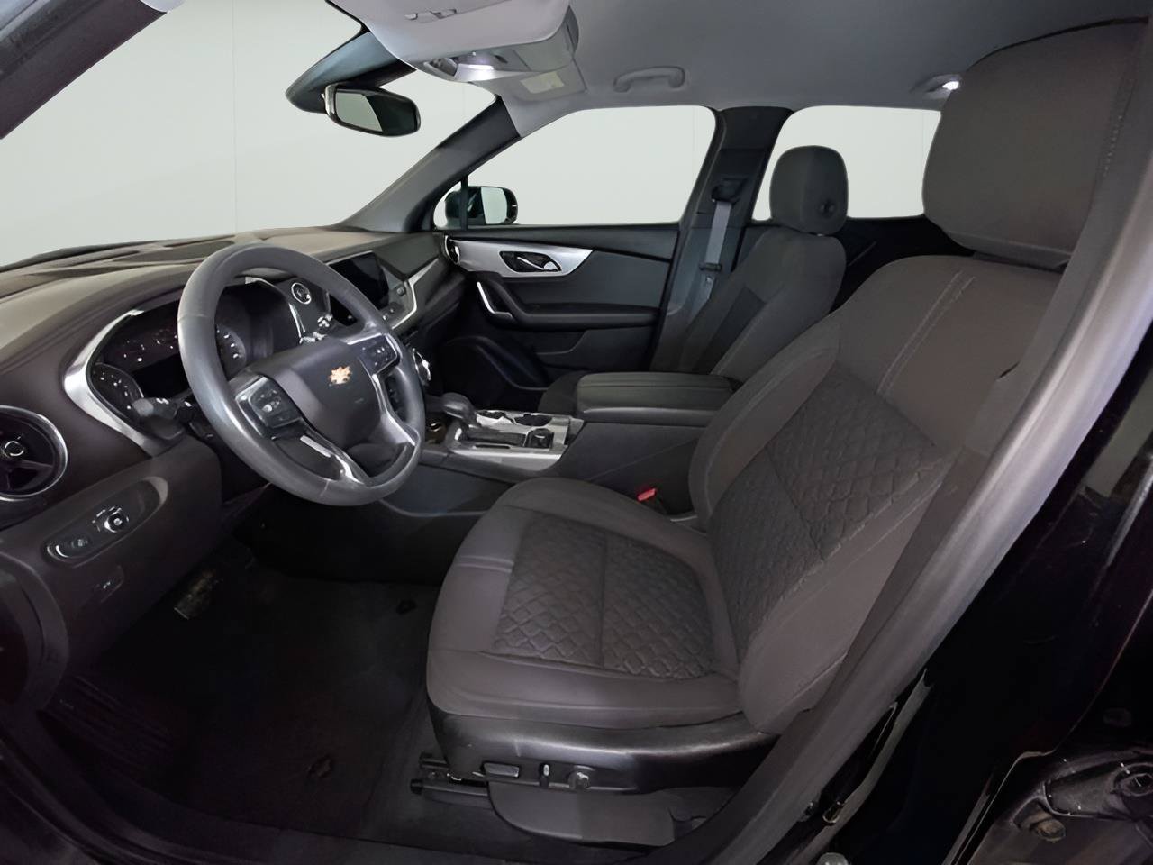 Used 2021 Chevrolet Blazer LT FWD image 28