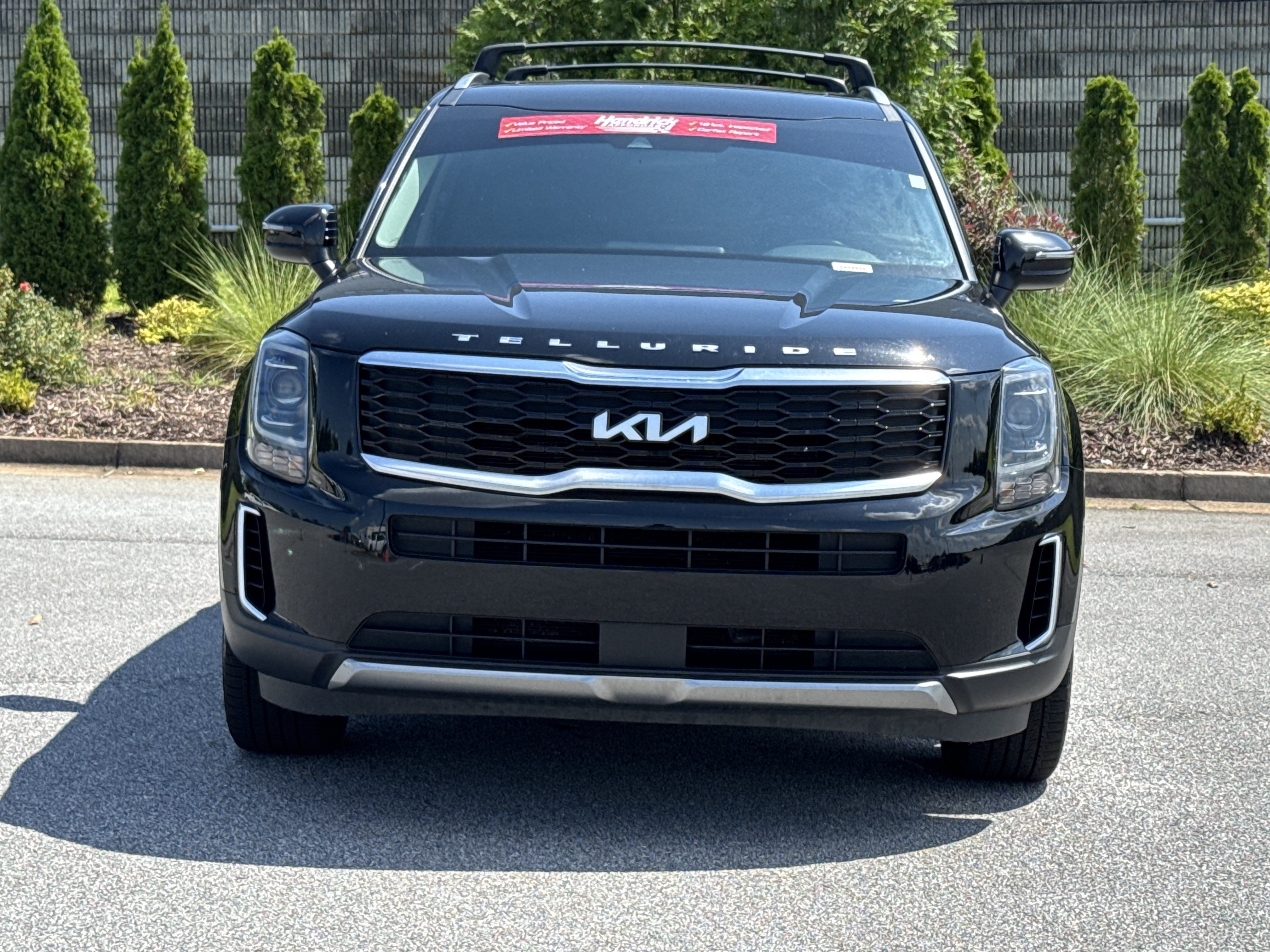 Used 2022 Kia Telluride S FWD image 3