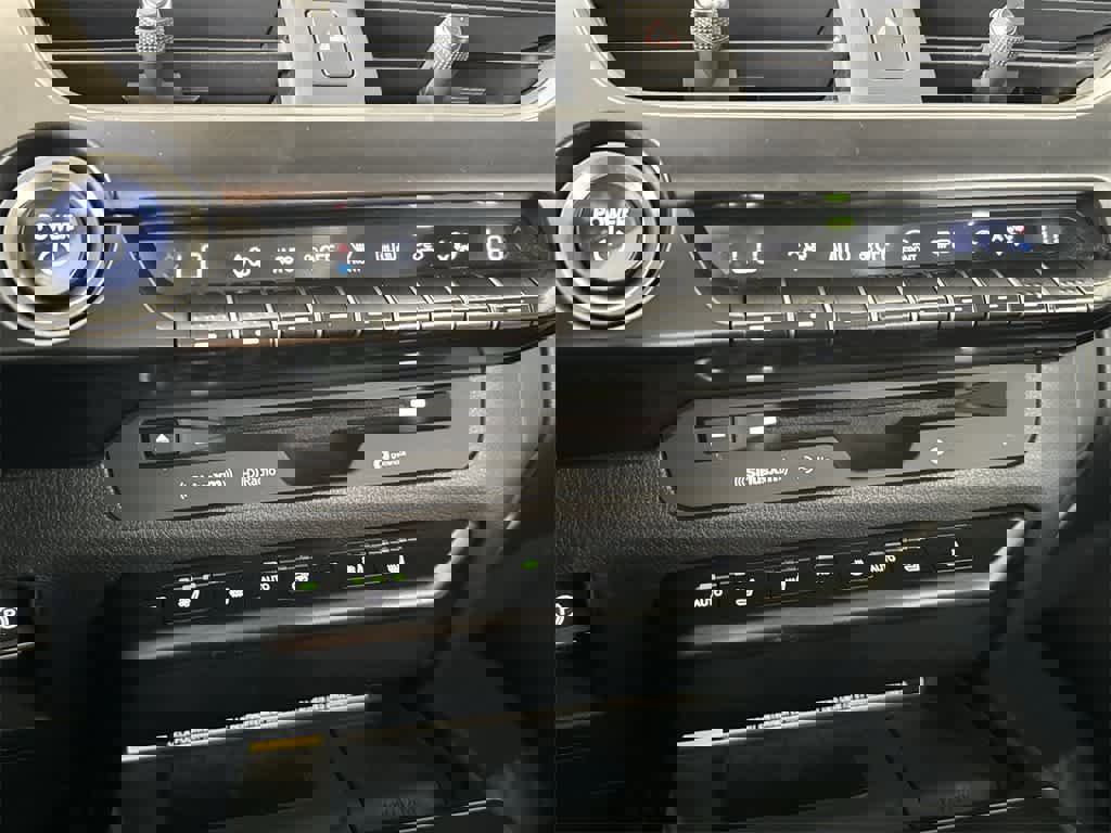 Used 2022 Lexus UX 250h w/ Premium Package image 20