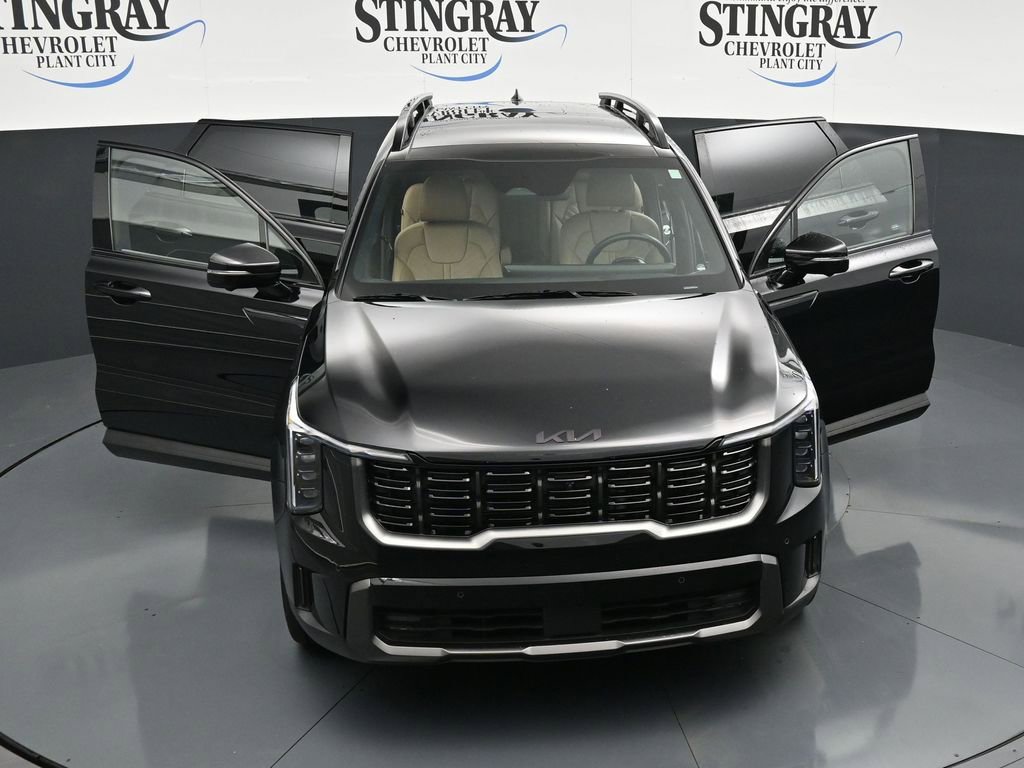 Used 2025 Kia Sorento SX Prestige w/ Olive Brown Leather Package image 25