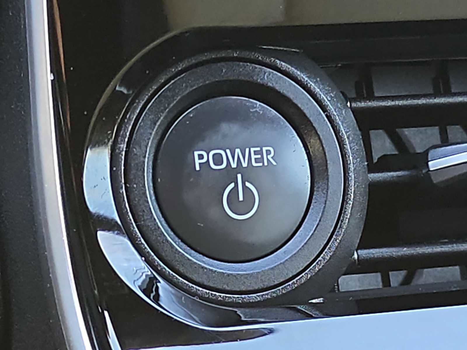 Used 2024 Subaru Solterra Touring image 24