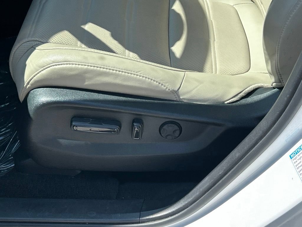 Used 2022 Honda CR-V EX-L image 16