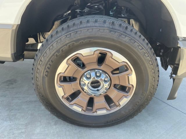 New 2026 Ford F250 King Ranch w/ FX4 Off-Road Package AWD/4WD image 32