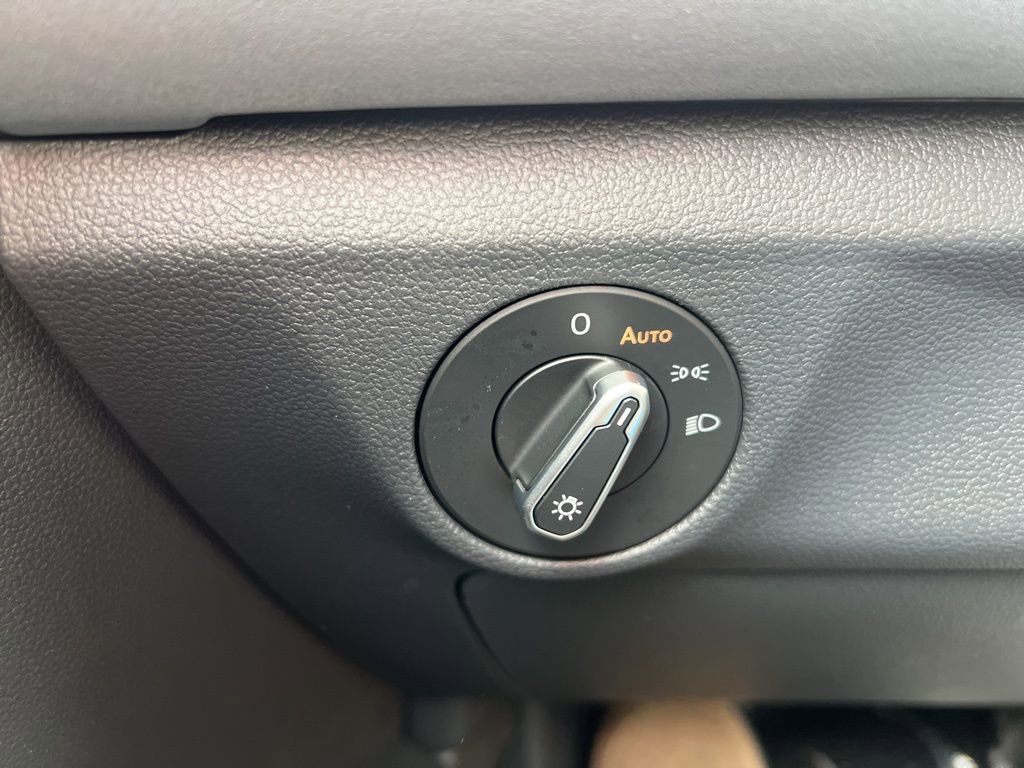 New 2026 Volkswagen Jetta SE image 19