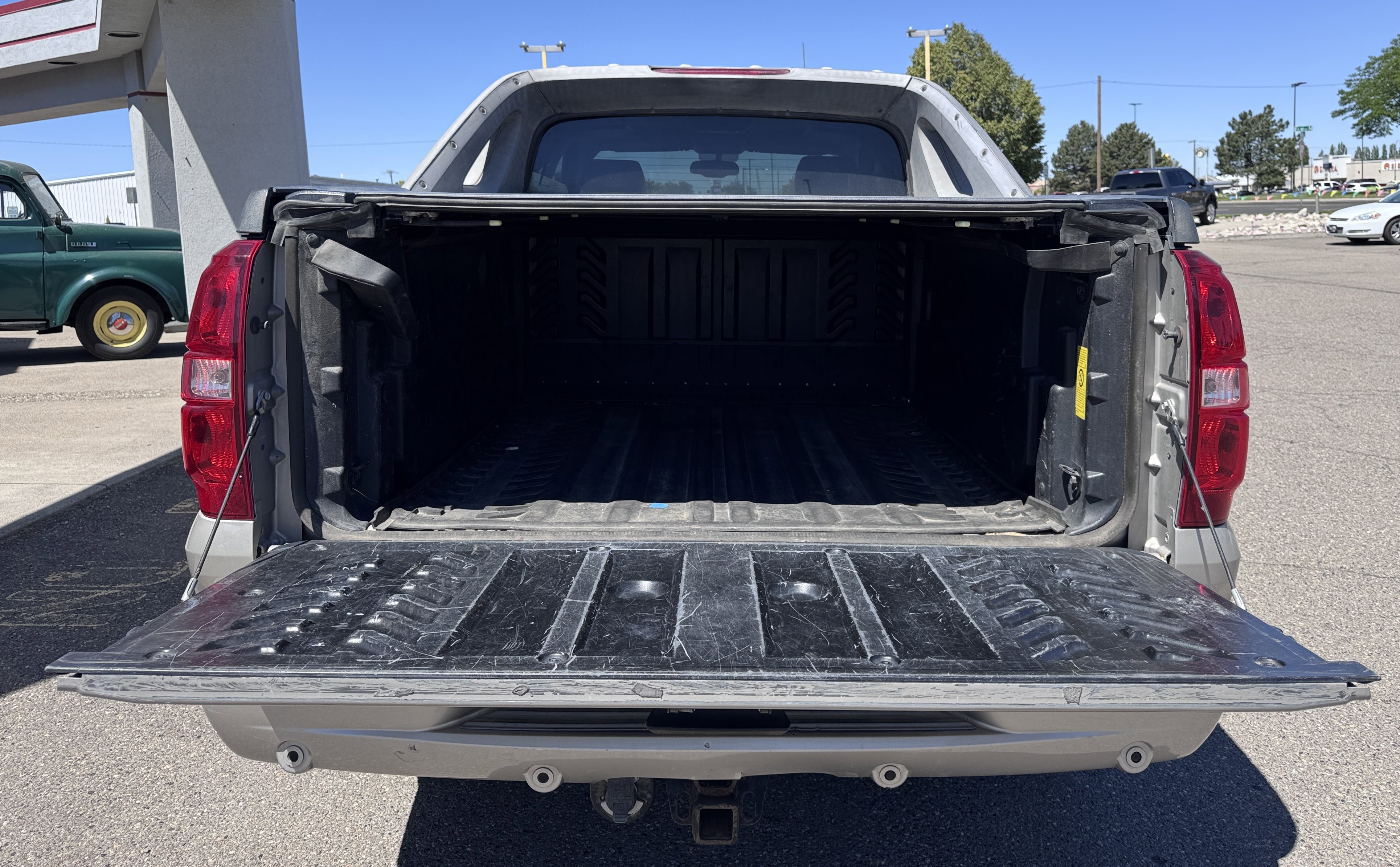 Used 2007 Chevrolet Avalanche LT w/ LT Preferred Equipment Group AWD/4WD image 49