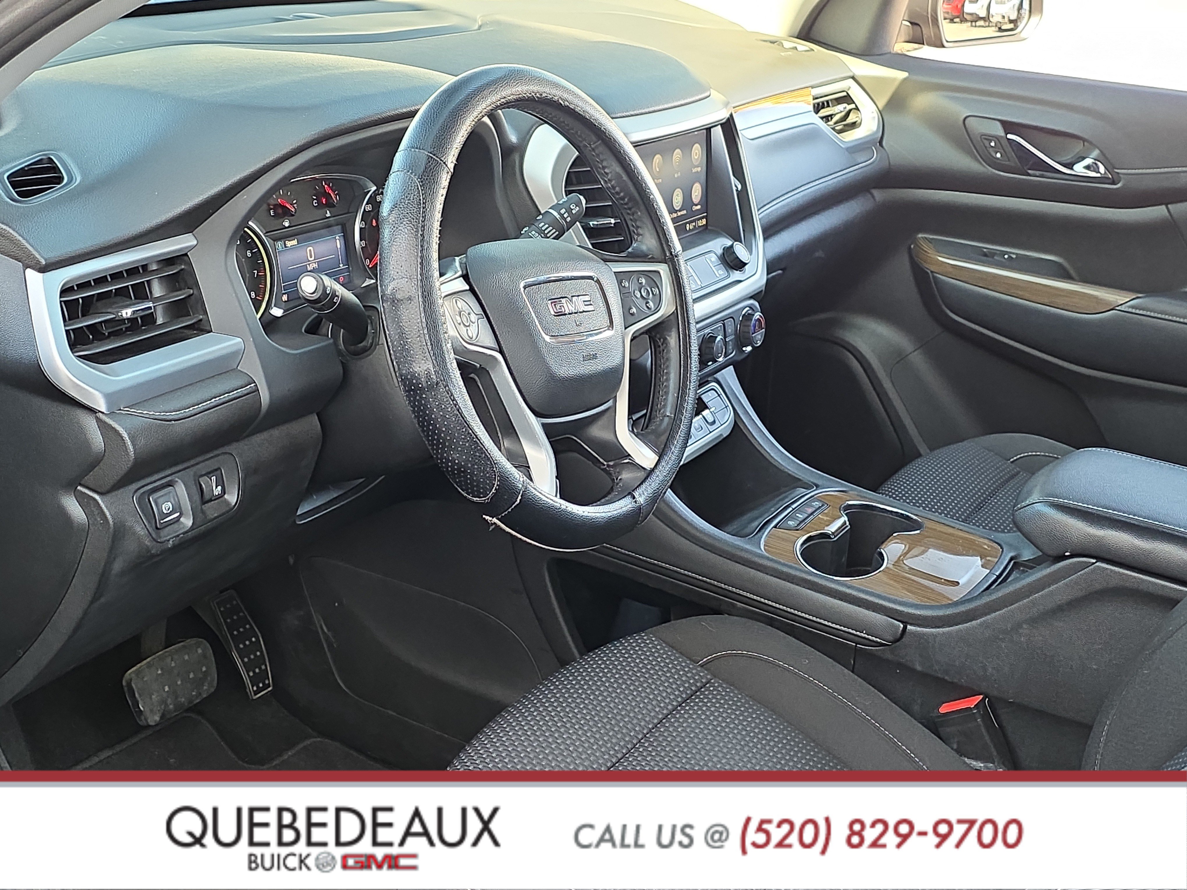 Used 2020 GMC Acadia SLE w/ LPO, Black Accent Package FWD image 10