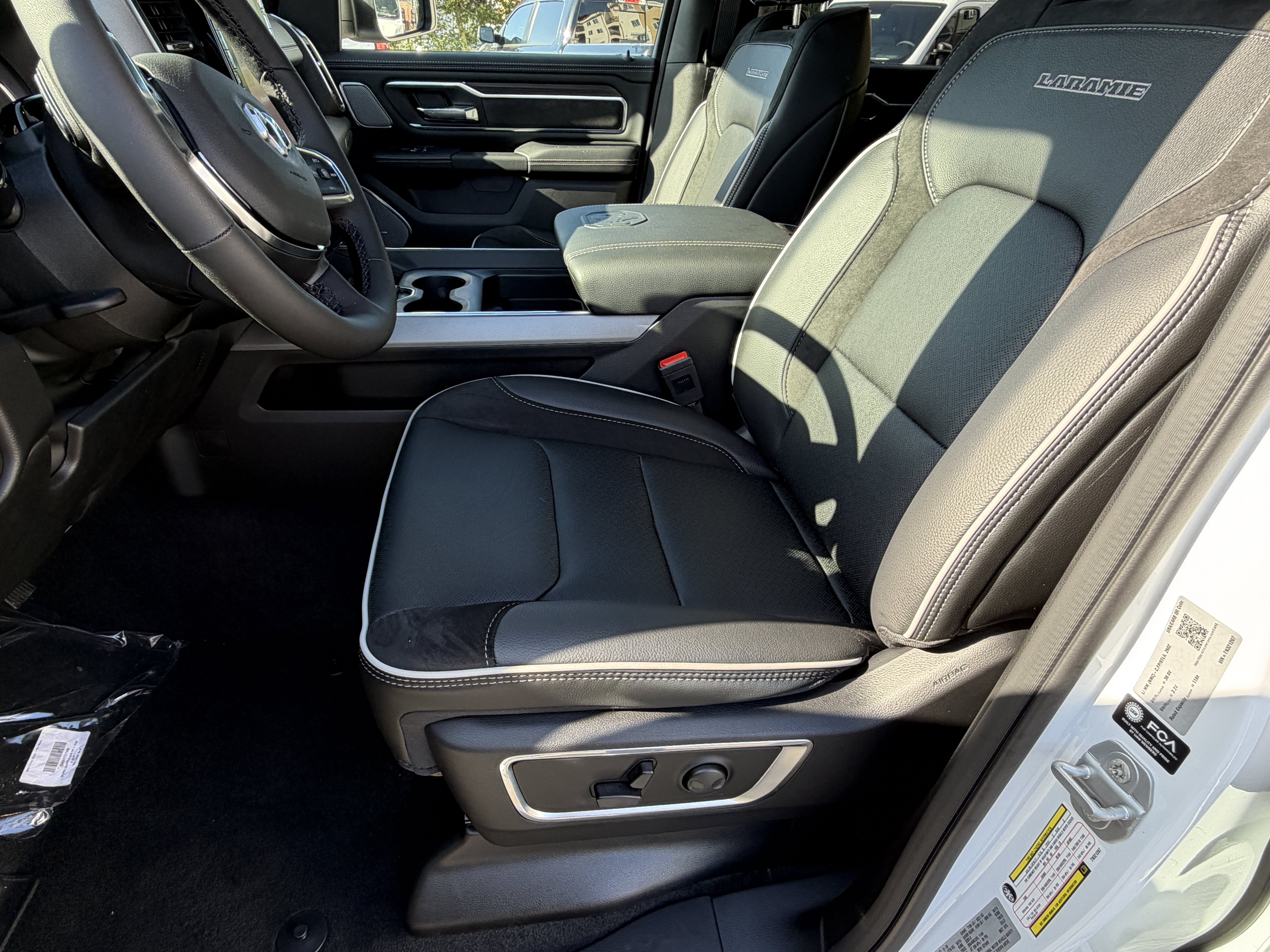 New 2026 RAM 1500 Laramie w/ Night Edition AWD/4WD image 23