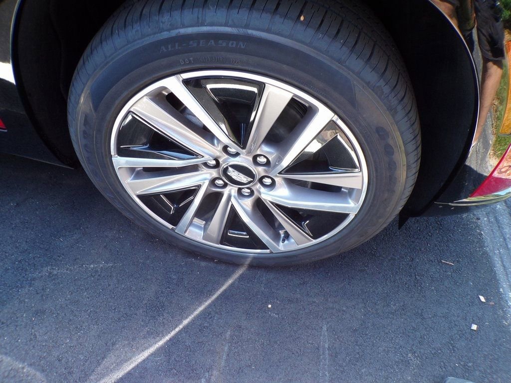 New 2026 Cadillac Vistiq Sport image 4