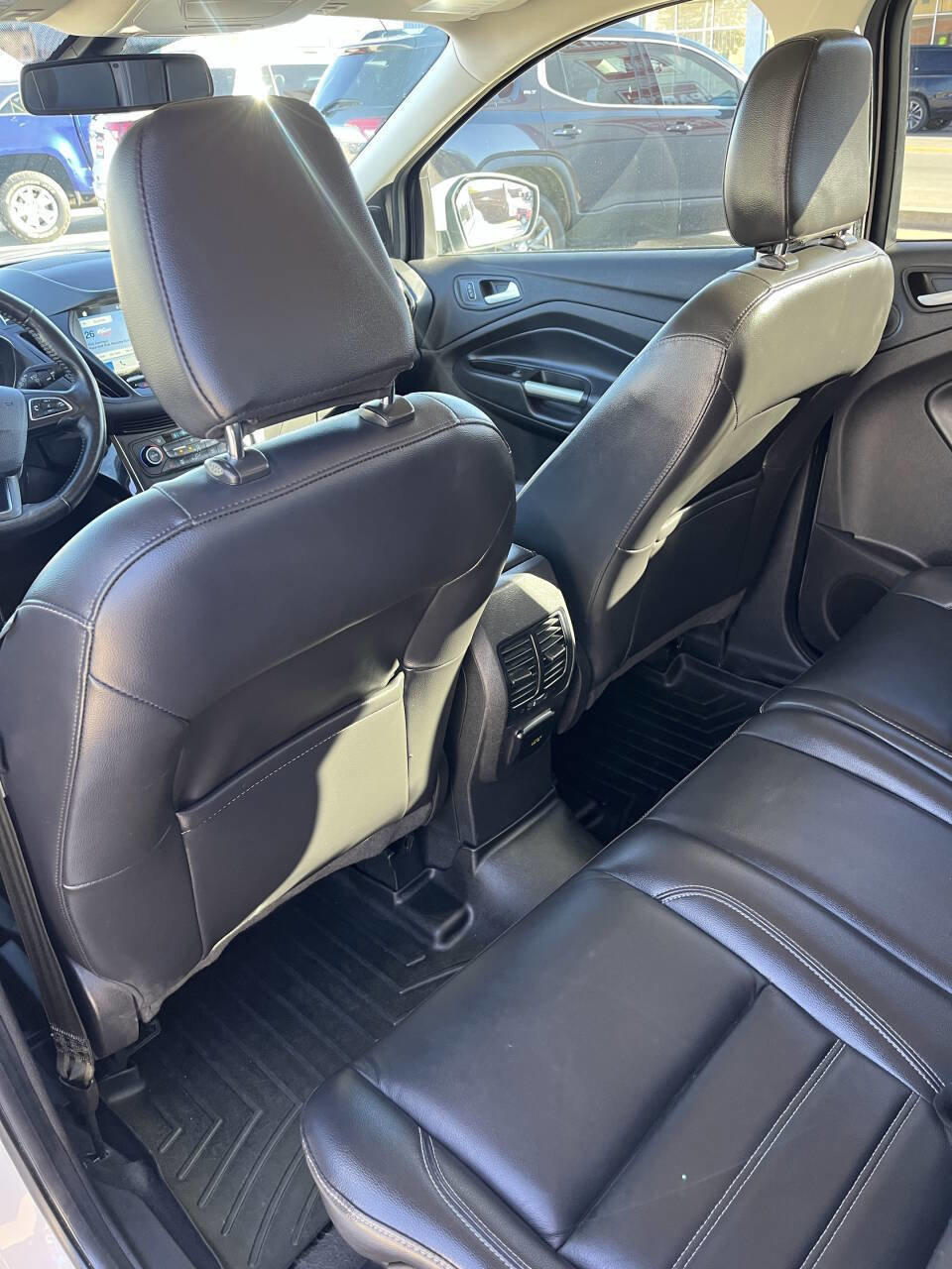 Used 2019 Ford Escape Titanium image 25