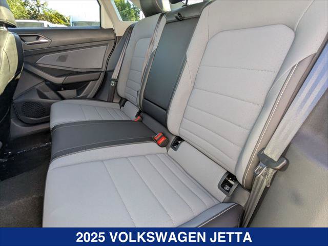 New 2025 Volkswagen Jetta SE FWD image 18