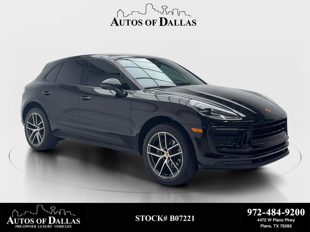 Used 2022 Porsche Macan AWD/4WD image 1