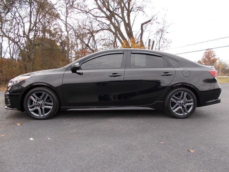 Used 2020 Kia Forte GT-Line w/ GT-Line Premium Package FWD image 2