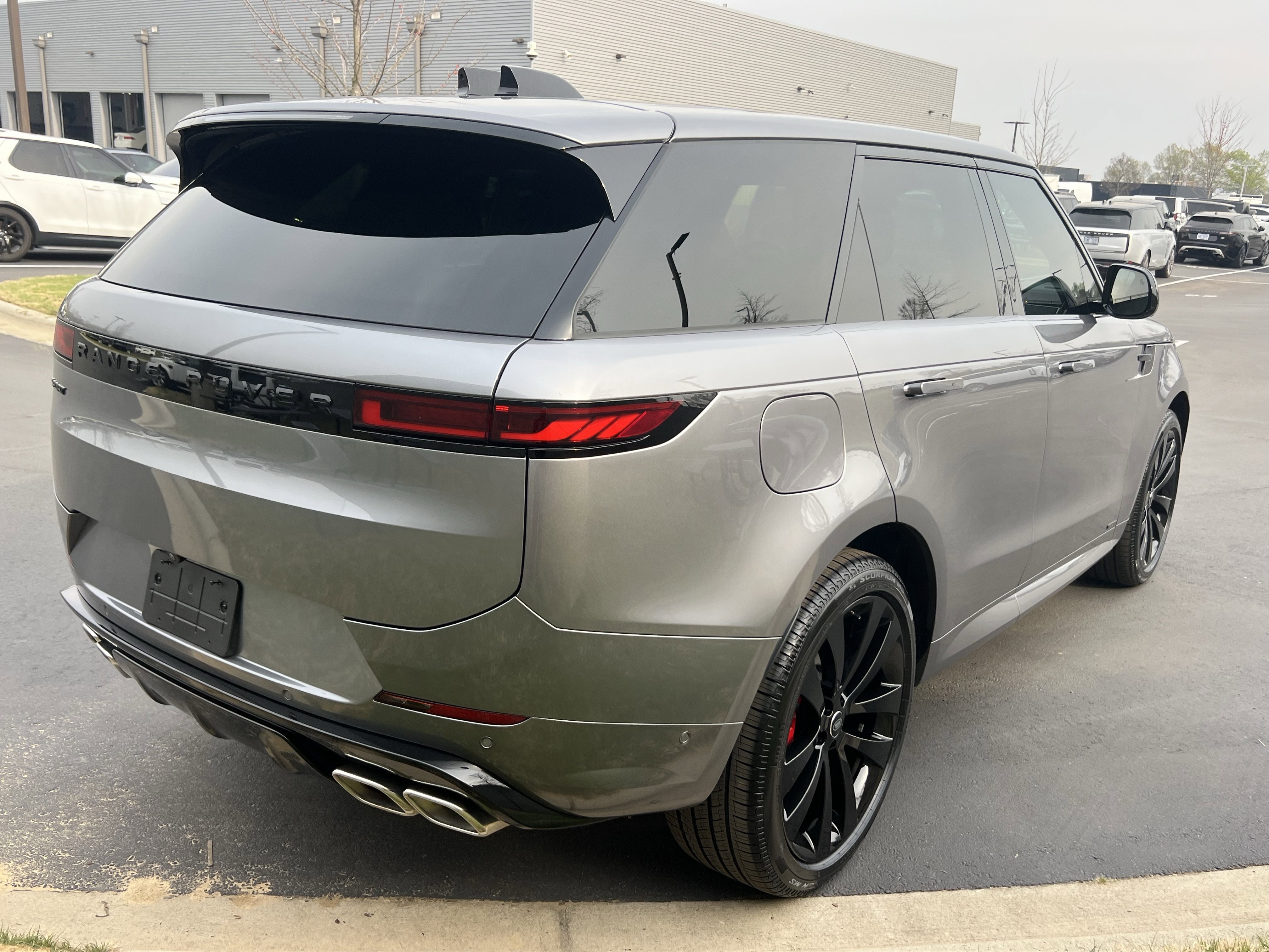 Certified 2025 Land Rover Range Rover Sport Autobiography AWD/4WD image 7