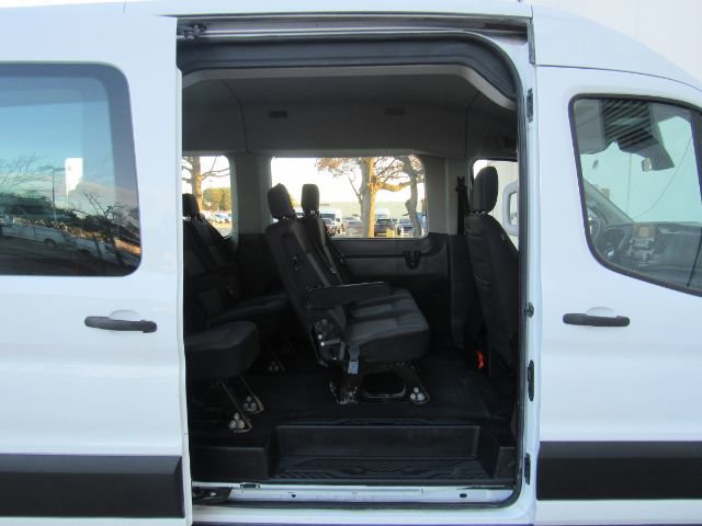 Used 2020 Ford Transit 350 XLT image 5