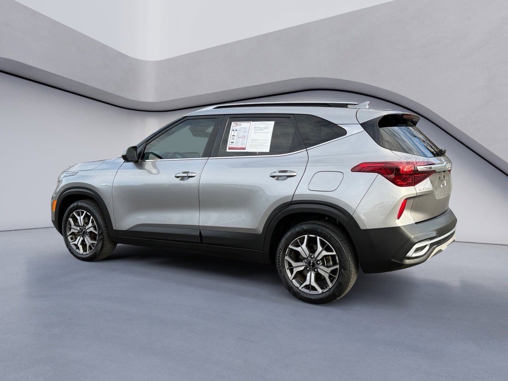 Used 2022 Kia Seltos EX image 5