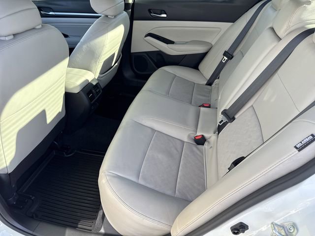 Used 2023 Nissan Altima 2.5 SL image 11