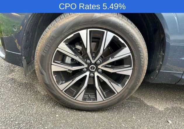 Used 2023 Volvo XC60 B5 Plus AWD/4WD image 23