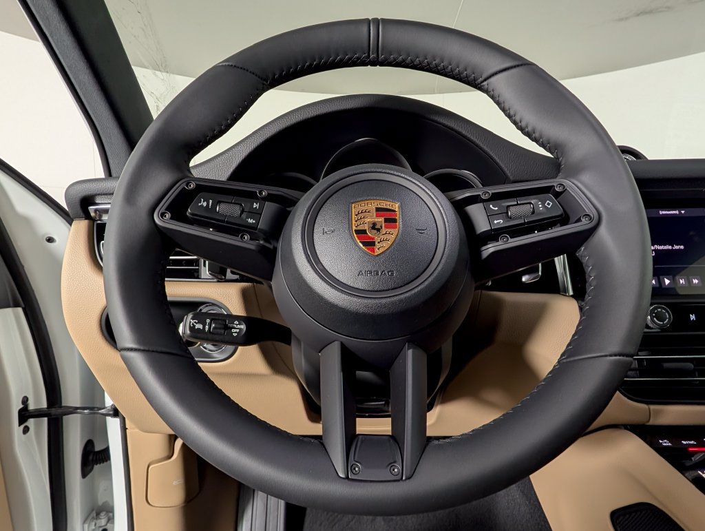 New 2026 Porsche Macan AWD/4WD image 32