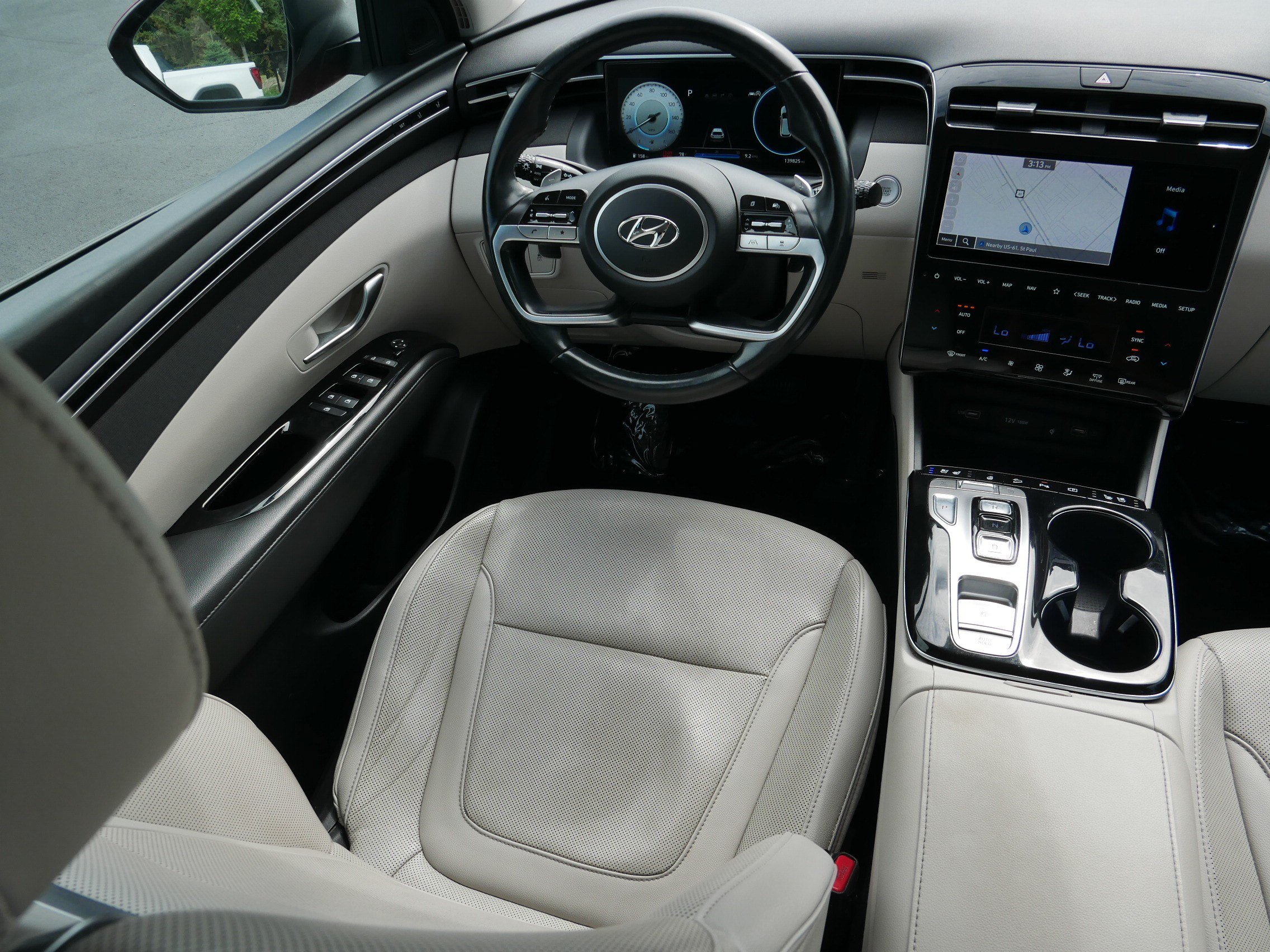 Used 2022 Hyundai Tucson Limited AWD/4WD image 9