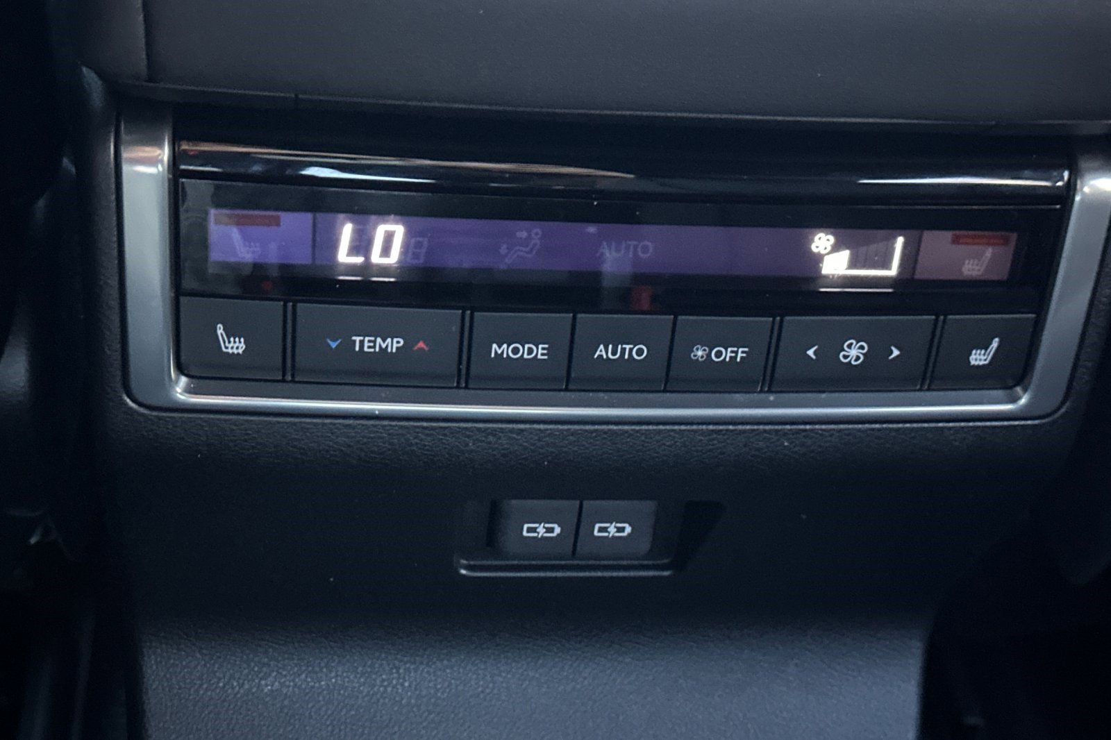 Certified 2024 Lexus GX 550 w/ Accessory Package (2T) image 16