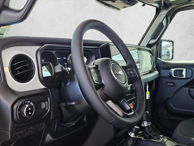 New 2026 Jeep Gladiator Sport video 3