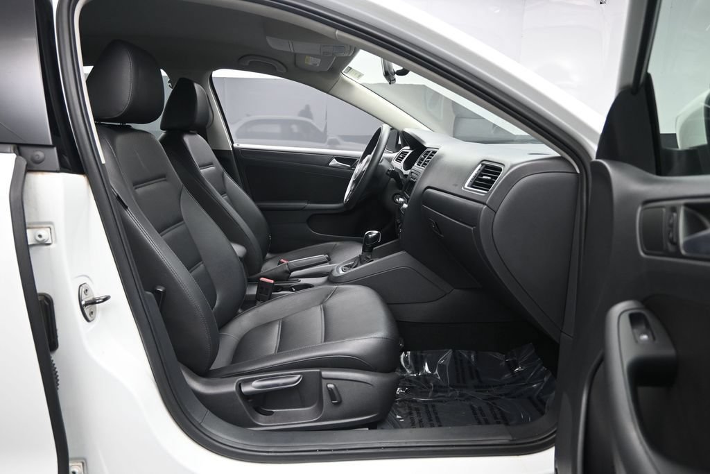 Used 2014 Volkswagen Jetta SE FWD image 20