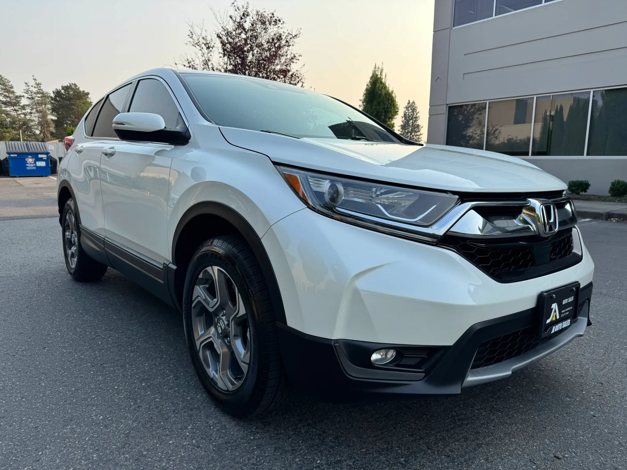 Used 2017 Honda CR-V EX-L image 2