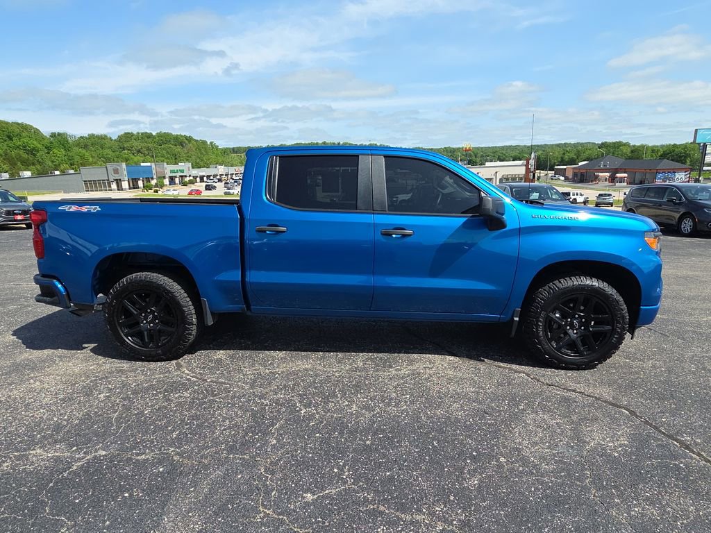 Used 2022 Chevrolet Silverado 1500 Custom AWD/4WD image 10