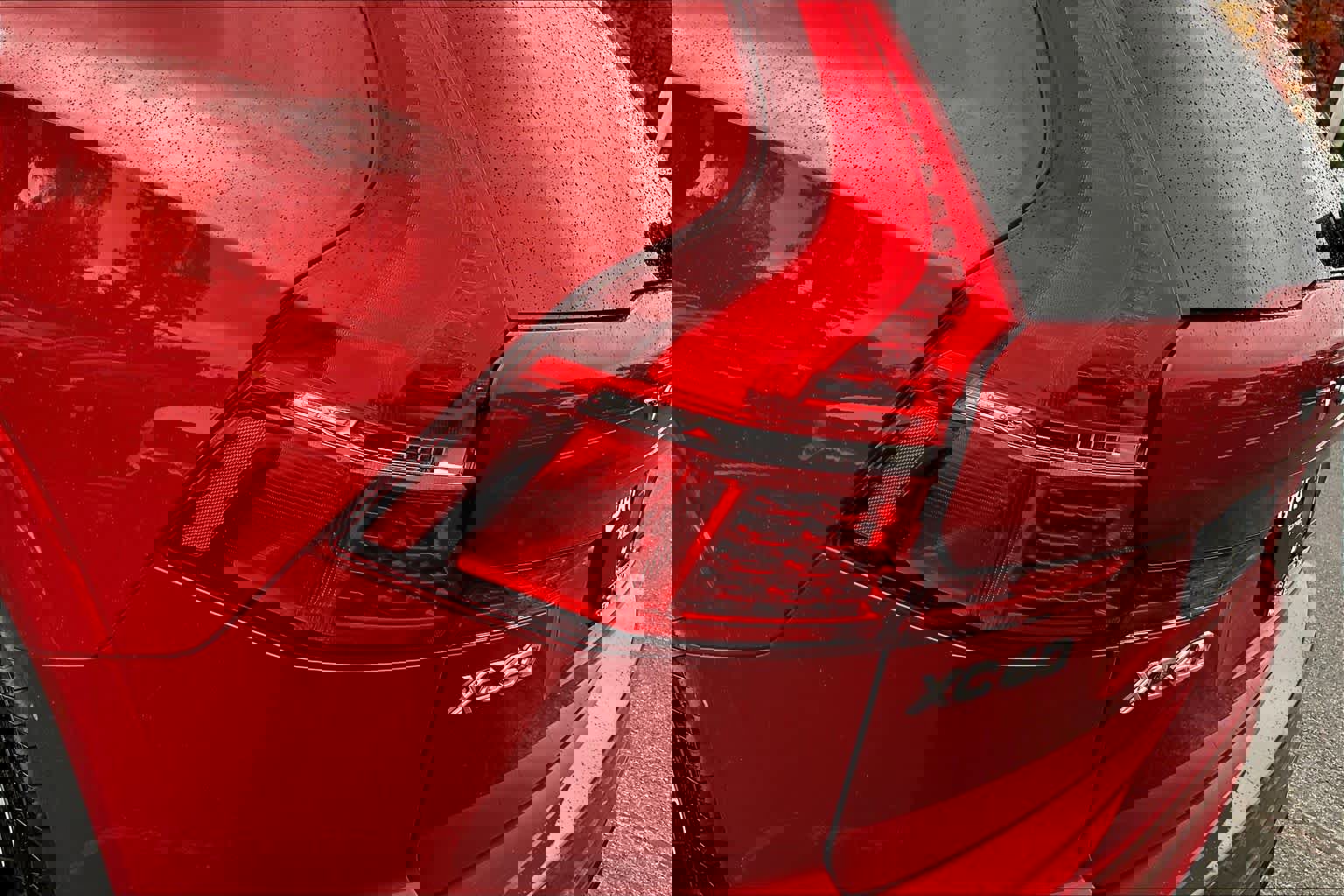 Certified 2023 Volvo XC60 B5 Plus w/ Climate Package image 26