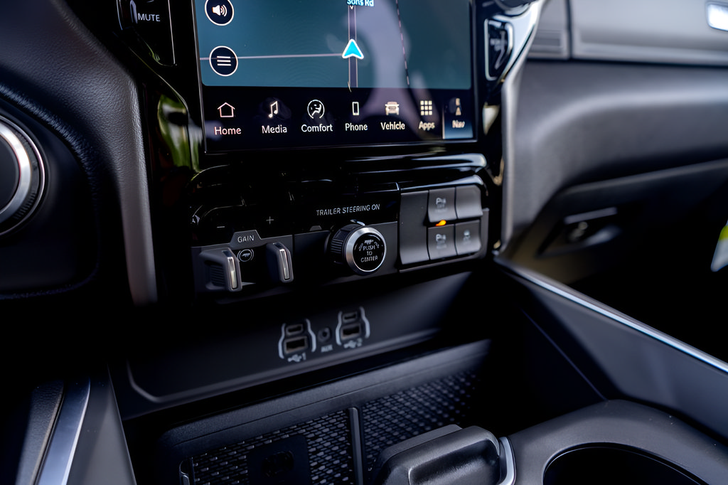 New 2026 RAM 1500 Big Horn AWD/4WD image 16