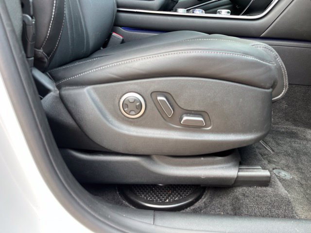 Used 2025 Genesis GV80 2.5T Standard AWD/4WD image 23