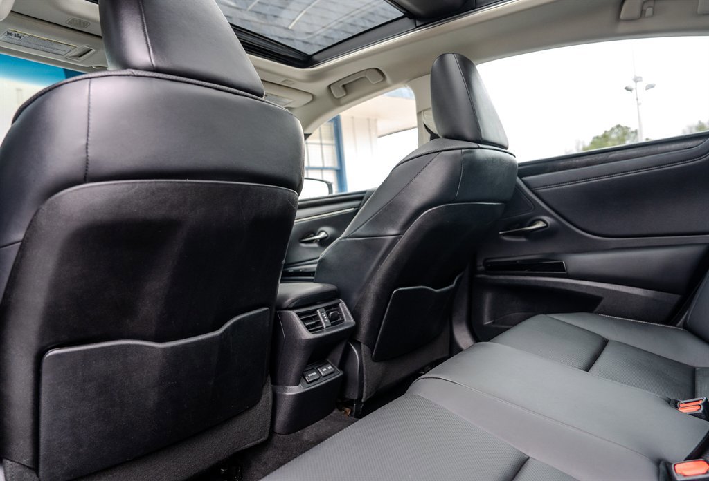 Used 2023 Lexus ES 350 Luxury w/ Premium Package image 30