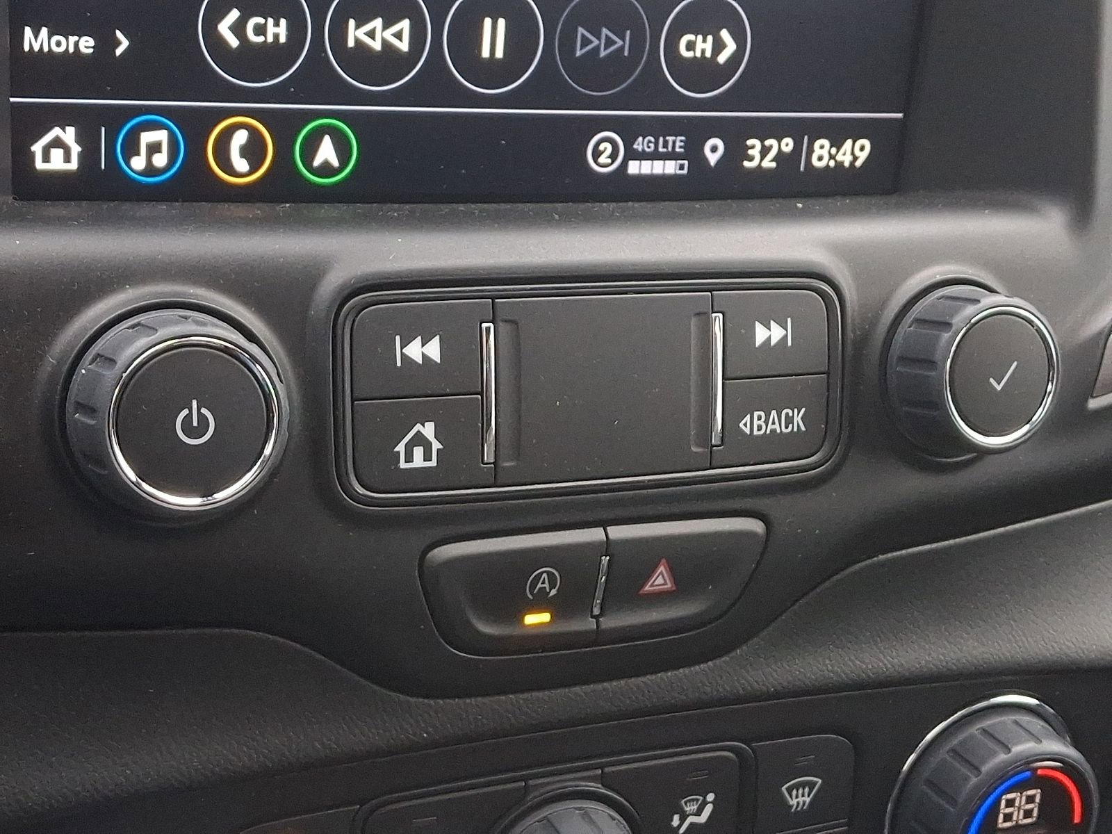 Used 2022 GMC Terrain AT4 w/ Infotainment Package II image 17