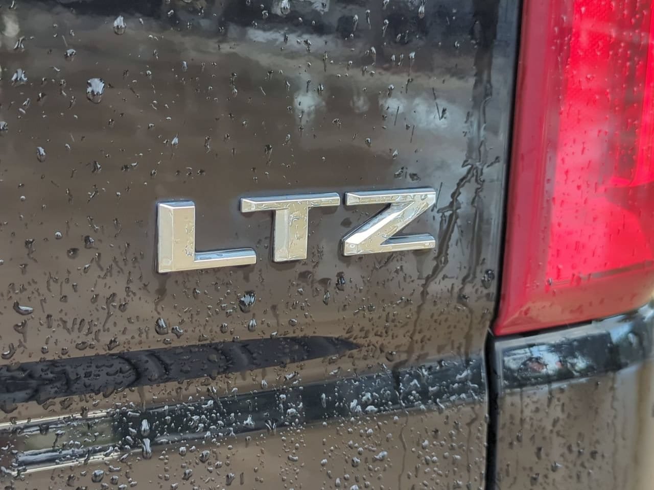 Certified 2024 Chevrolet Silverado 1500 LTZ w/ LTZ Convenience Package II RWD image 6