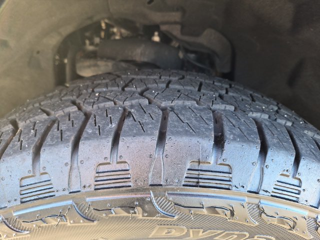 Used 2024 Ford Expedition XLT AWD/4WD image 11
