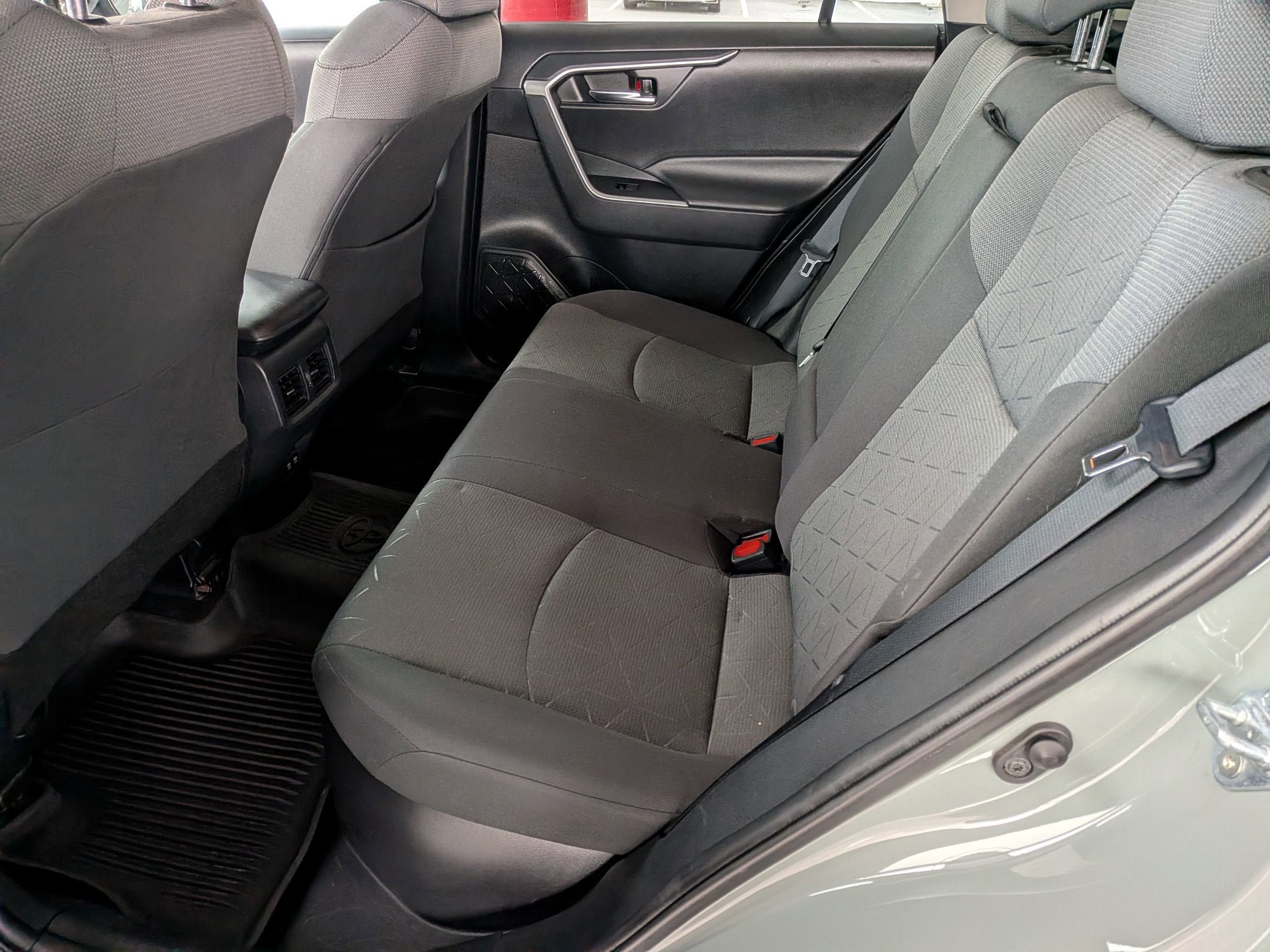 Certified 2021 Toyota RAV4 XLE w/ XLE Grade Weather Package AWD/4WD image 25
