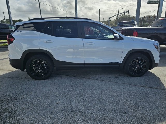 Certified 2022 GMC Terrain SLE w/ Driver Convenience Package image 6