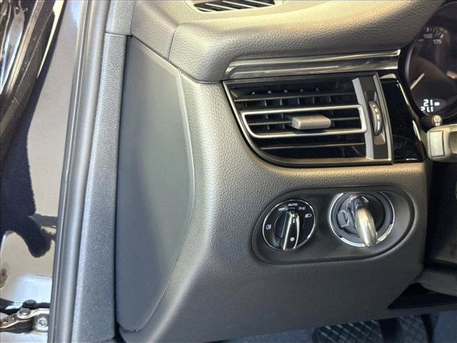 Certified 2026 Porsche Macan Turbo AWD/4WD image 13
