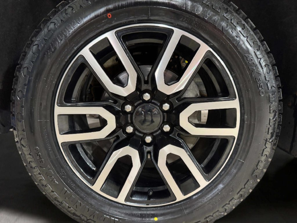 Used 2022 GMC Sierra 1500 AT4 w/ AT4 Preferred Package AWD/4WD image 36