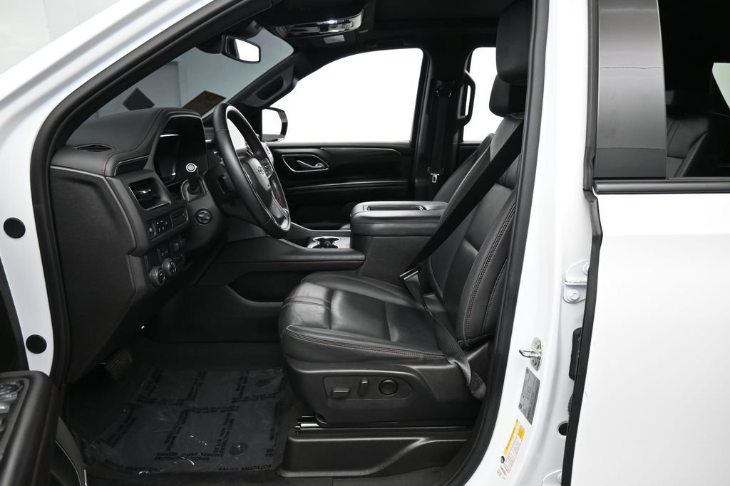 Used 2024 Chevrolet Tahoe RST w/ Luxury Package RWD image 11