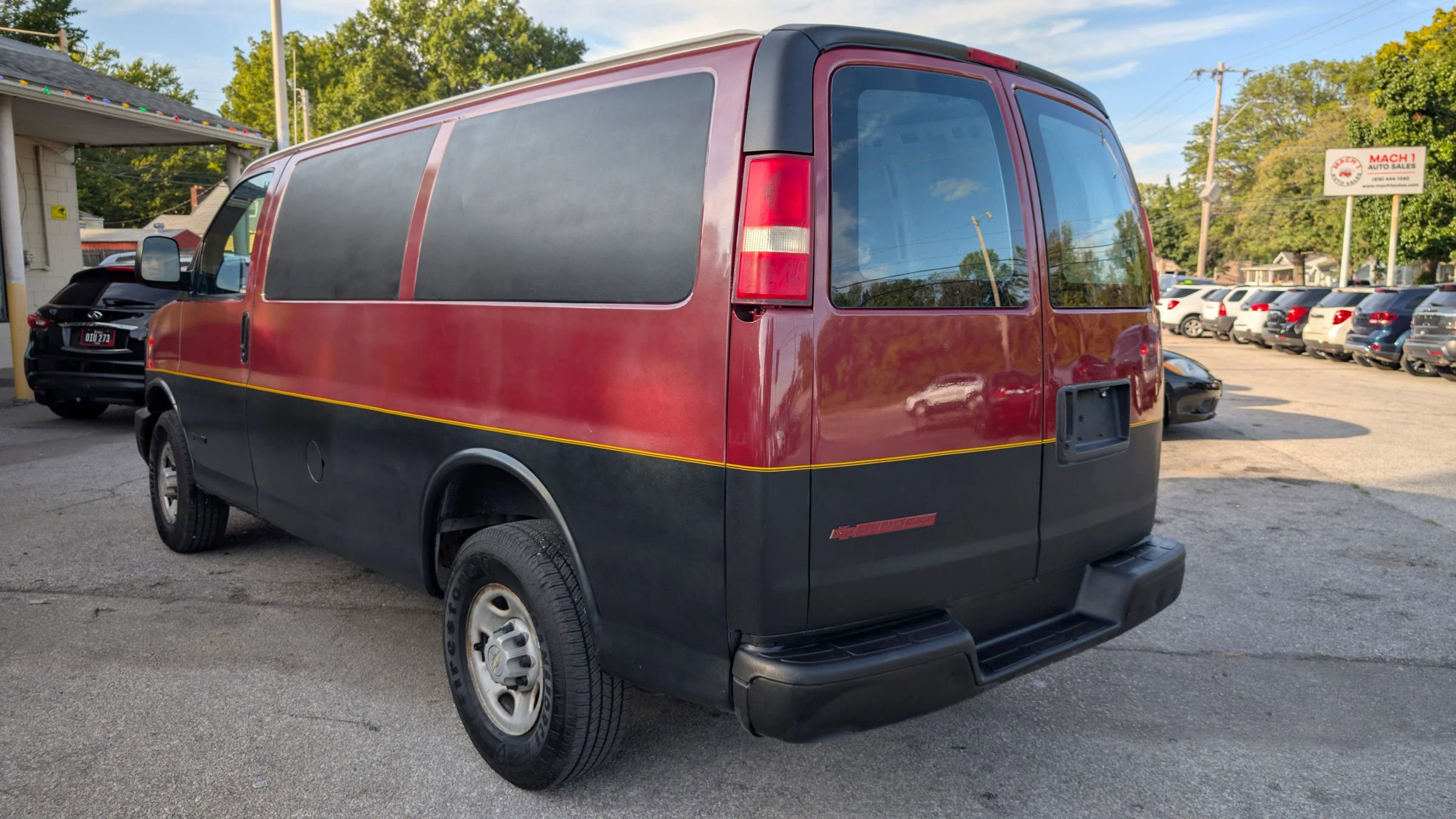Used 2005 Chevrolet Express 3500 image 4