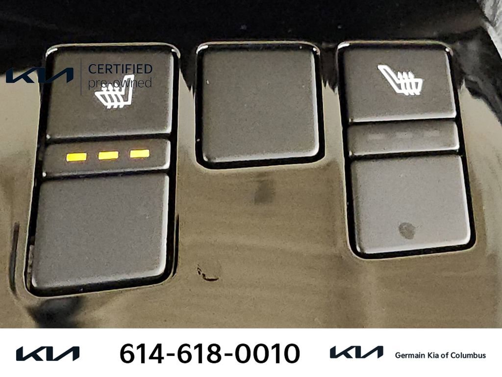 Certified 2025 Kia Sportage EX image 30