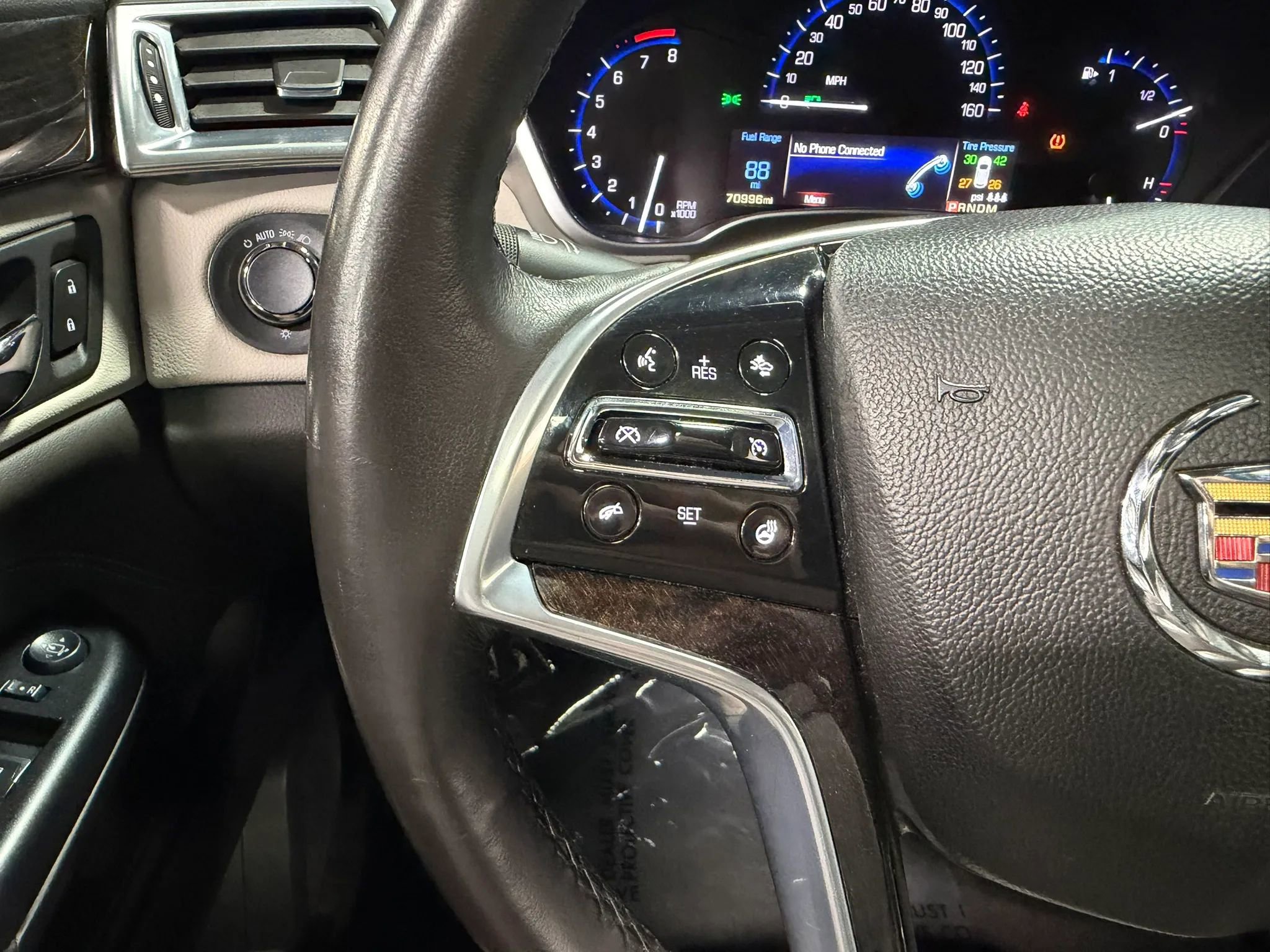 Used 2015 Cadillac SRX Luxury w/ Driver Awareness Package AWD/4WD image 10